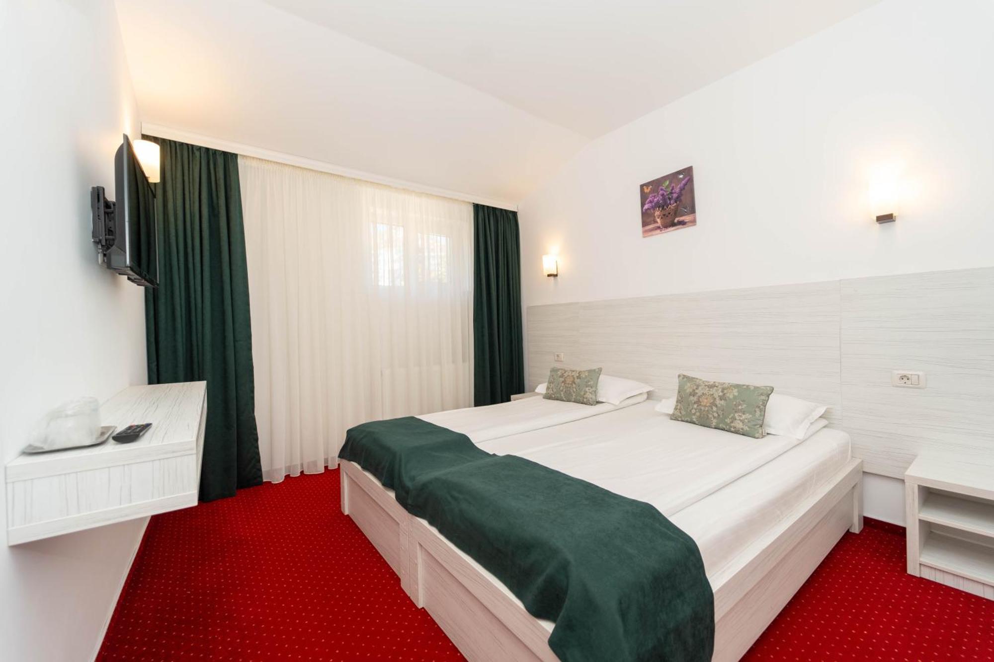 Hotel Cirus Predeal Buitenkant foto